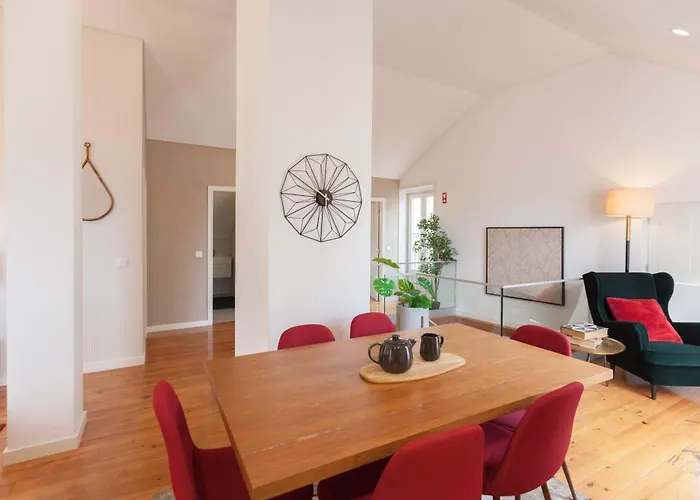 아파트 Flh Portas Do Sol Duplex With Terrace 리스본