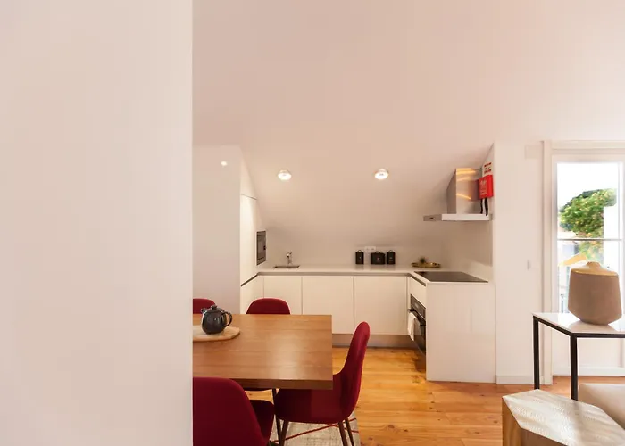 Flh Portas Do Sol Duplex With Terrace 리스본