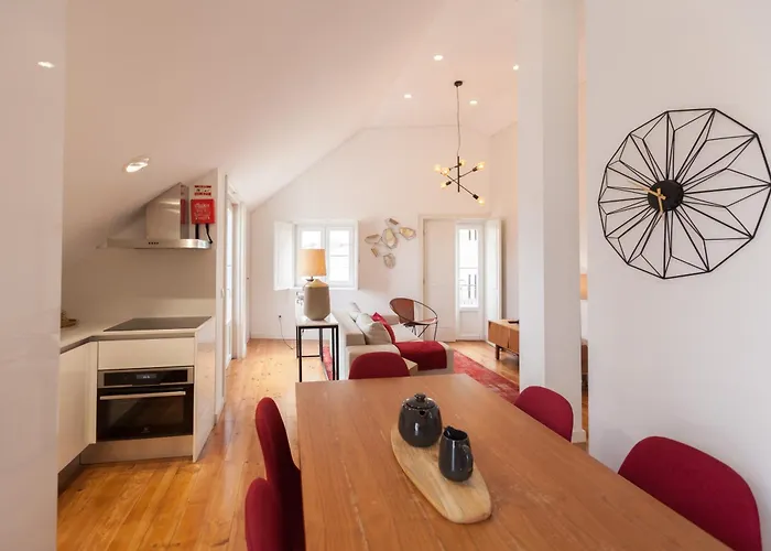 Flh Portas Do Sol Duplex With Terrace 아파트