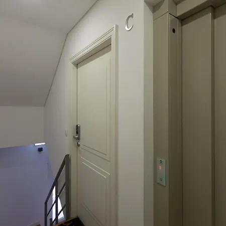 Flh Portas Do Sol Duplex With Terrace 아파트 *