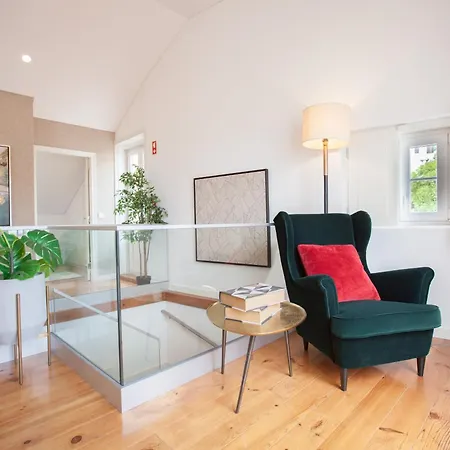 아파트 Flh Portas Do Sol Duplex With Terrace 리스본